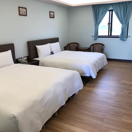 Menippe Hotel Гаосюн Экстерьер фото